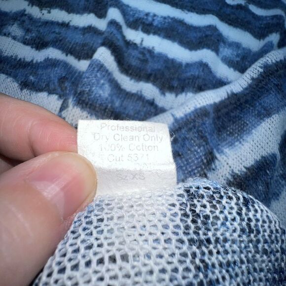 People Like Frank Loose Knit Tunic Top Womens Size XS Blue White Tie Dye Striped - Picture 3 of 3